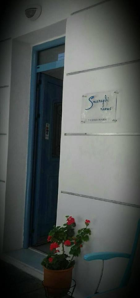 Smaragdi Studios And Rooms Ágios Kírykos Εξωτερικό φωτογραφία